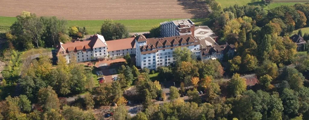 Weserland-Klinik Bad Hopfenberg Gebäude von Oben